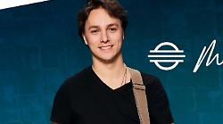 Visioninmusica Summer annuncia il concerto del chitarrista Matteo Mancuso all'Anfiteatro Romano. La direttrice artistica Silvia Alunni: "Un fenomeno globale"