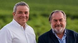 Morto il re dell'enologia Michel Rolland, il cordoglio di Marco Caprai: "Ha cambiato il ruolo del vino nel mondo"