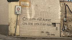 Nuove scritte per Sara Ardizzone:  a Sant'Anatolia rimosso uno striscione con la frase "Sosteniamo la violenza rivoluzionaria"