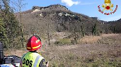 Incendio a Fabro, fiamme spente da un canadair: il fuoco ha divorato 5 ettari di bosco