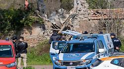 Anarchici morti, l'autopsia conferma la dinamica: Mercogliano maneggiava l'ordigno, Ardizzone schiacciata dal crollo 