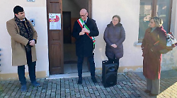 "Nessuna donna si senta sola". Inaugurato il nuovo sportello antiviolenza nella ex farmacia di Cerqueto