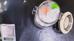 Nasconde la cocaina all'interno di un freezer: arrestato 55enne 