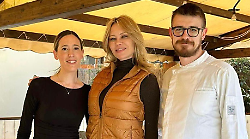 Anna Falchi ha scelto Castiglion Fiorentino per trascorrere la Pasqua