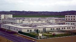 Guerriglia nel carcere di Capanne: gridano "Allah Akbar" e devastano l&rsquo;area comune. Agenti feriti e danni per 60 mila euro