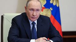 Putin annuncia la tregua con l'Ucraina per la Pasqua ortodossa: "Diamo per scontato che Kiev seguir&agrave; il nostro esempio"