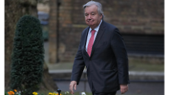 Il Segretario generale dell'Onu Guterres in visita ad Arezzo ha ammirato gli affreschi di Piero