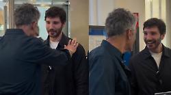 Fiorello e De Martino insieme. Il video scatena i fan: "Proposta per Sanremo?"