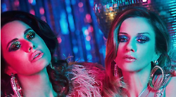 Paola Iezzi e il rapporto con la sorella Chiara: &ldquo;Per 17 anni abbiamo fatto tutto insieme. Ecco perch&egrave; ci siamo allontanate&rdquo; 