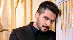 Alessio Lapice: &ldquo;La recitazione insegna a non giudicare. Perch&eacute; sono riservato? Nella mia vita c&rsquo;&egrave; poco gossip&rdquo;