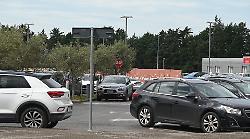 Non solo caos parcheggi all'aeroporto: segnaletica e viabilit&agrave; da rifare, ancora niente treno