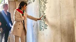 Terni, il 25 Aprile: la grande partecipazione alle cerimonie e al corteo nelle vie per l'omaggio ai luoghi della memoria - FOTO
