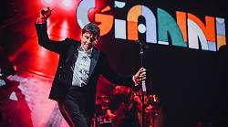 Gianni Morandi atteso il 28 aprile a Terni: "Le mie canzoni arrivano ancora alle persone"
