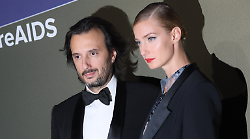 Eva Riccobono, chi &egrave; il marito Matteo Ceccarini: "Non mi dice 'ti amo', ma me lo dimostra"