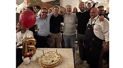 Festa dell'Arezzo nel locale: cos&igrave; il Passaggio in B del gruppo. Presidente, mister, ds e tutti i giocatori a tavola