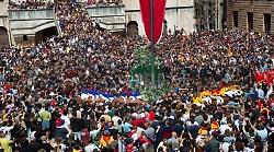 Gubbio, festa per la discesa dei Ceri in citt&agrave;. Il cappellano don Mirko Orsini: "Non siate individualisti il vero protagonista &egrave; Sant'Ubaldo"