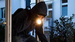 Ladri acrobati in una bifamiliare a Sterpete: il bottino &egrave; di soli 15 euro