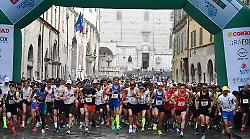 Loitanyang e Ribigini vincono la Grifonissima sotto la pioggia: i risultati della corsa perugina