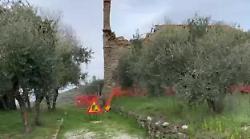 Chiesa del 1314 cade a pezzi, il video del gioiello diventato rudere: San Clemente attende il restauro