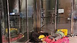Dibattito acceso a Perugia: il consigliere Varasano denuncia la situazione senzatetto, l'amministrazione risponde con fermezza