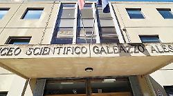 Al Liceo Alessi di Perugia l'anno inizia nel caos. Genitori in rivolta per i ritardi
