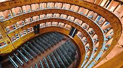 Riapre il Teatro del Pavone: gestione diretta del Comune e nuova stagione culturale della città
