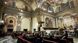 Città di Castello, il monito del vescovo Luciano Paolucci Bedini: “Giovani senza adulti come punti di riferimento”