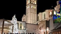 Assisi, Basilica di San Francesco tra luci e solidarietà per accendere il Natale