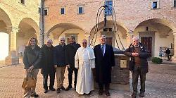 Gubbio, rimesso a nuovo il pozzo nel chiostro della basilica di Sant'Ubaldo