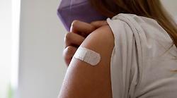 "Falsi certificati Covid": assolti il medico e la nipote acquisita