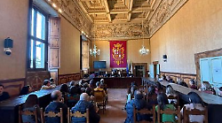 Il sindaco allo scambio di auguri tra giunta e dipendenti comunali: &ldquo;Macchina efficiente e snella&rdquo;. Diciannove assunzioni in arrivo