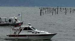 Mister Trasimeno inaugura il 2026: si rinnova la tradizione del primo dell&rsquo;anno con il doppio tuffo nell'acqua ghiacciata