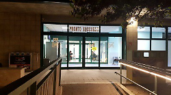 D&agrave; in escandescenze al pronto soccorso e tira un pugno al vigilante: scatta la denuncia 