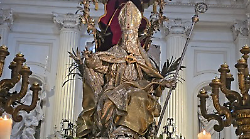 San Feliciano, la storia della statua argentea. Il capolavoro &egrave; uno dei simboli pi&ugrave; potenti e riconoscibili della citt&agrave;