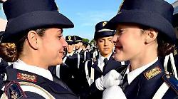 Alla Scuola di polizia hanno giurato 476 vice ispettori: mattinata di festa per gli allievi del 19esimo Corso alla Rolando Lanari