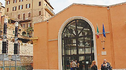 Padre accusato di aver prelevato 37 mila euro dai conti del figlio malato