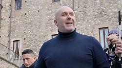 Citt&agrave; blindata con le &ldquo;casette&rdquo;, il sindaco Bandecchi illustra le misure per rendere la citt&agrave; pi&ugrave; sicura