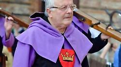 Gubbio, addio a Nazzareno Mencarelli decano della Balestra e artigiano dalle mani d'oro