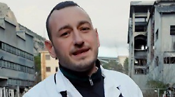 &ldquo;Lu Pizzicarolo&rdquo;, chi &egrave; il re dei social che riaccende Papigno: il carro costruito con gli amici del borgo 