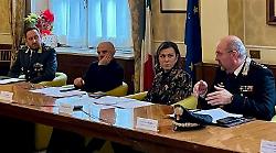 Terni, allarme sicurezza nelle scuole: violenze fuori dagli istituti, droga e bullismo