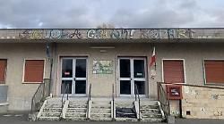 Gualdo Tadino, primaria di Cerqueto chiusa da oltre due anni.  Le opposizioni chiedono chiarezza: "A che punto &egrave; l'iter per la nuova scuola?"