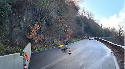 Frana sulla Bagnorese, la strada resta chiusa