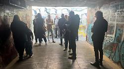 Quartiere spaccato a met&agrave; dal sottopasso nel degrado