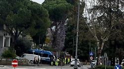 Sfratto a Santa Maria degli Angeli, contratto nullo per circonvenzione: maxi blitz delle forze dell&rsquo;ordine