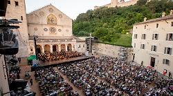 Spoleto, il Festival dei Due Mondi cerca figuranti over 65 per l&rsquo;opera inaugurale