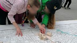 Studenti scoprono la citt&agrave; grazie ad Abitare il Paese: via alla caccia ai tesori del territorio con 150 ragazzi delle scuole