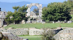 Il 25 aprile passeggiata ecologica tra Cesi e Carsulae 