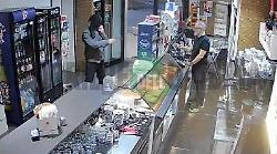 Foligno, il rapinatore seriale  &egrave; un 53enne romano. L'accento, la barba, i precedenti, la tattica: ecco chi &egrave; l'arrestato 
