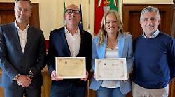 Trevi, Salvano la vita a ciclista colto da un malore: il Comune premia Roberta Milei e Andrea Damiani