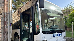 Tentato femminicidio a Stroncone, il racconto choc dell&rsquo;autista del bus: &ldquo;Si &egrave; alzato e ha iniziato a colpirla&rdquo;